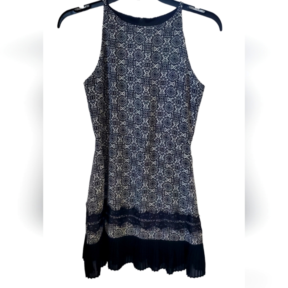 Amy Byer Girls black‎ tribal pleated dress with lace, Size 14